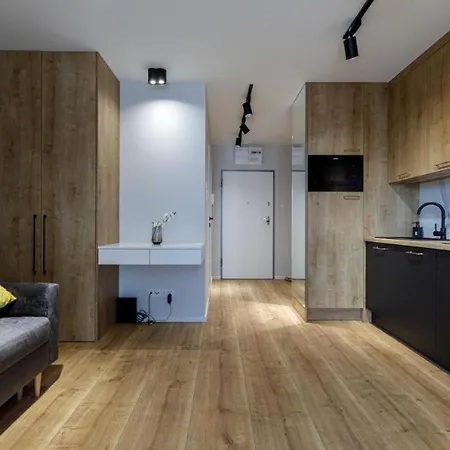 Central - Great Location - Cozy And Bright - Kw46